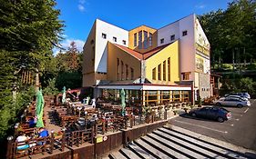 Hotel Piatra Craiului